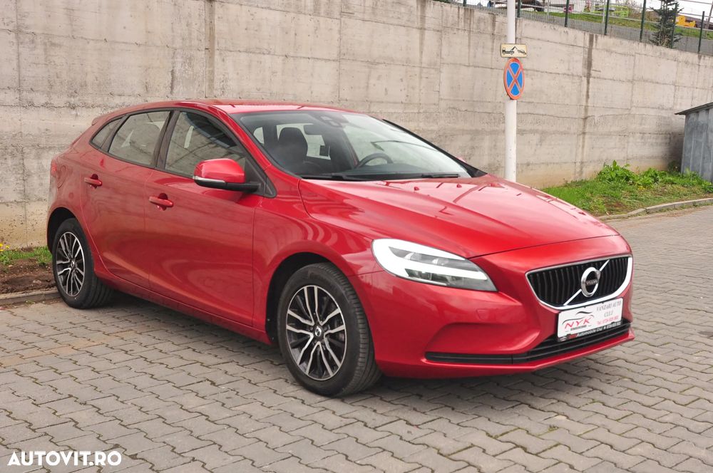 Volvo V40 T2 Geartronic Momentum - 2