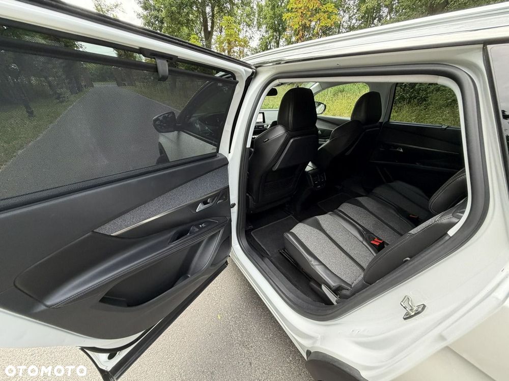 Peugeot 5008 - 21