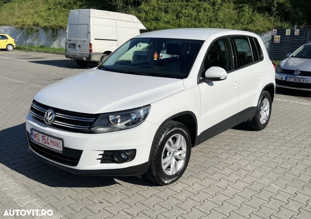 Volkswagen Tiguan 2.0 TDI DPF BlueMotion Technology Trend & Fun - 1