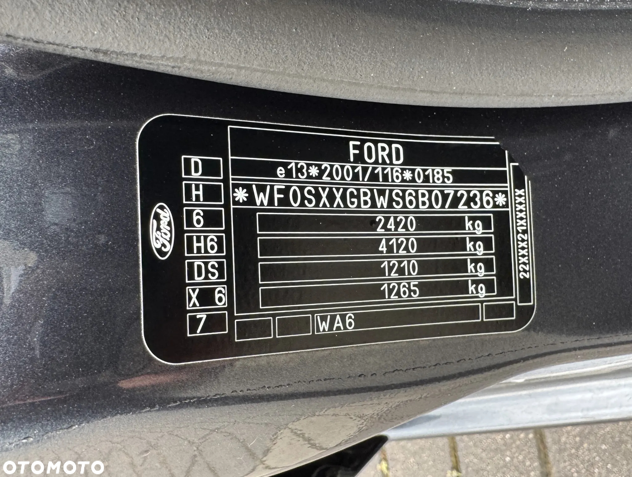 Ford S-Max 2.5 Titanium - 39