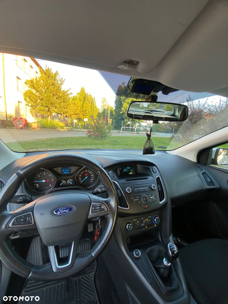 Ford Focus - 13