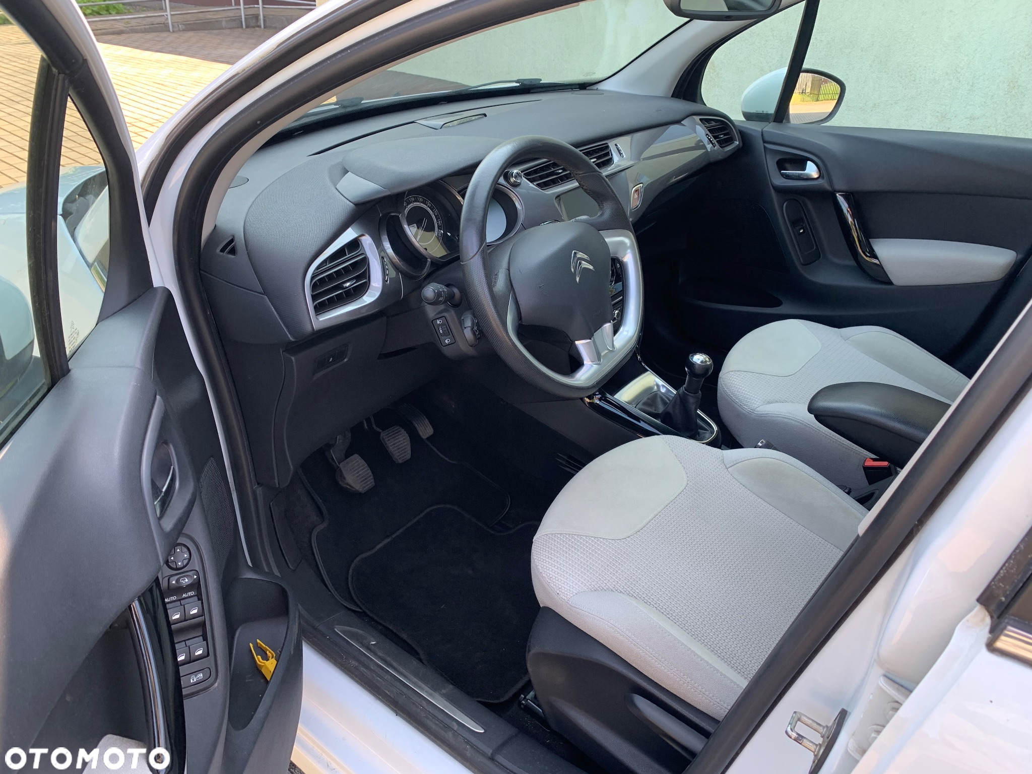 Citroën C3 1.2 PureTech Exclusive - 7