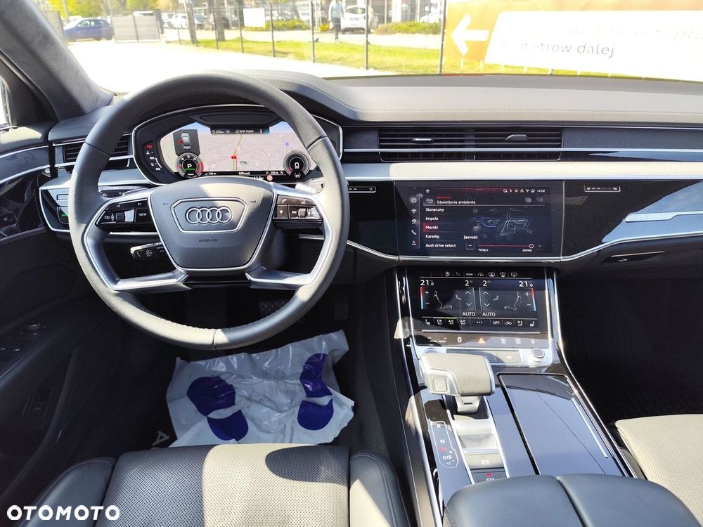 Audi A8 - 12