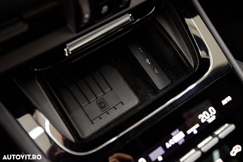 Porsche Cayenne Coupe - 26