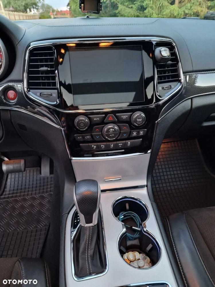 Jeep Grand Cherokee - 9