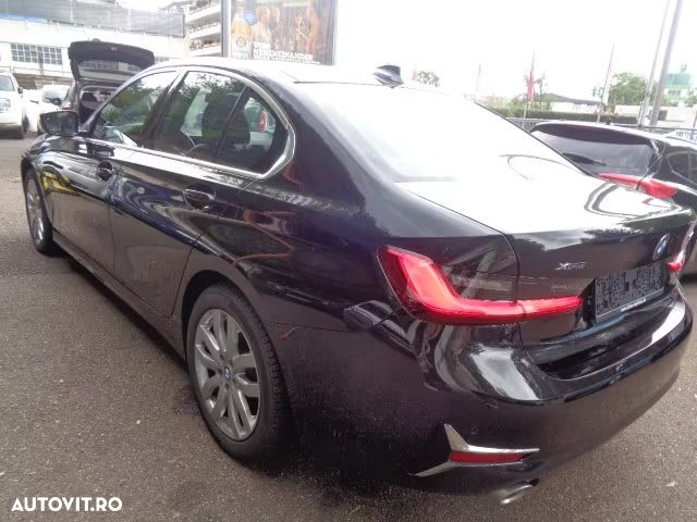 BMW Seria 3 320d xDrive Aut. Luxury Line - 3
