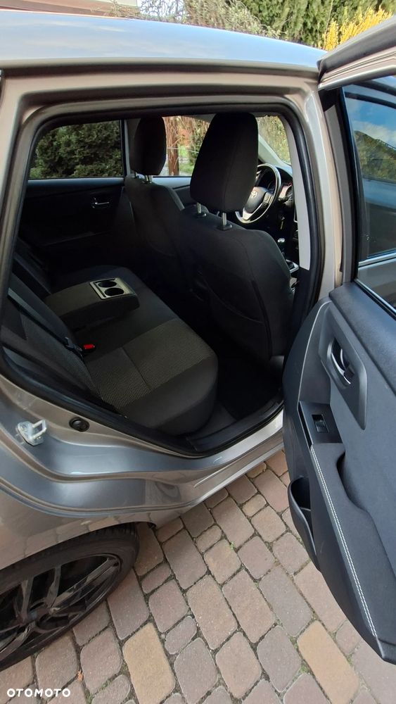 Toyota Auris 1.6 Sol - 9