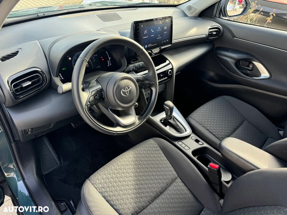 Toyota Yaris Cross 1.5 VVT-i HSD 116 4x2 HEV Active - 11