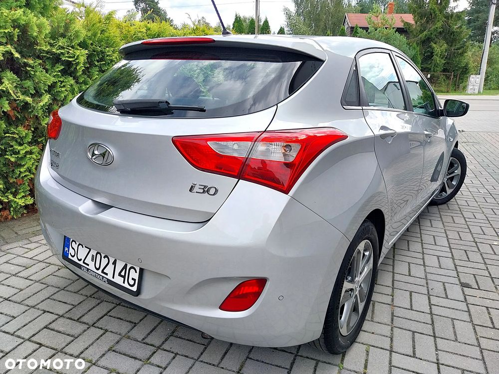 Hyundai i30 1.6 Automatik Style - 29