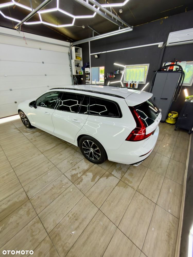 Volvo V60 D4 Geartronic R-Design - 13