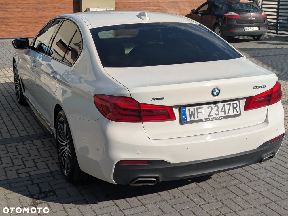 BMW Seria 5 530i xDrive M Sport sport - 9
