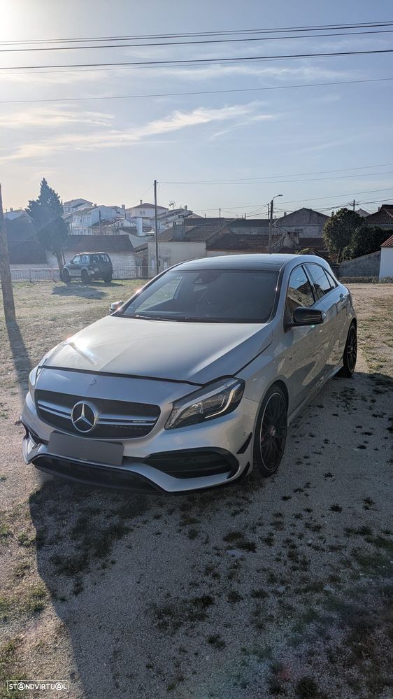 Mercedes-Benz A 45 AMG - 7