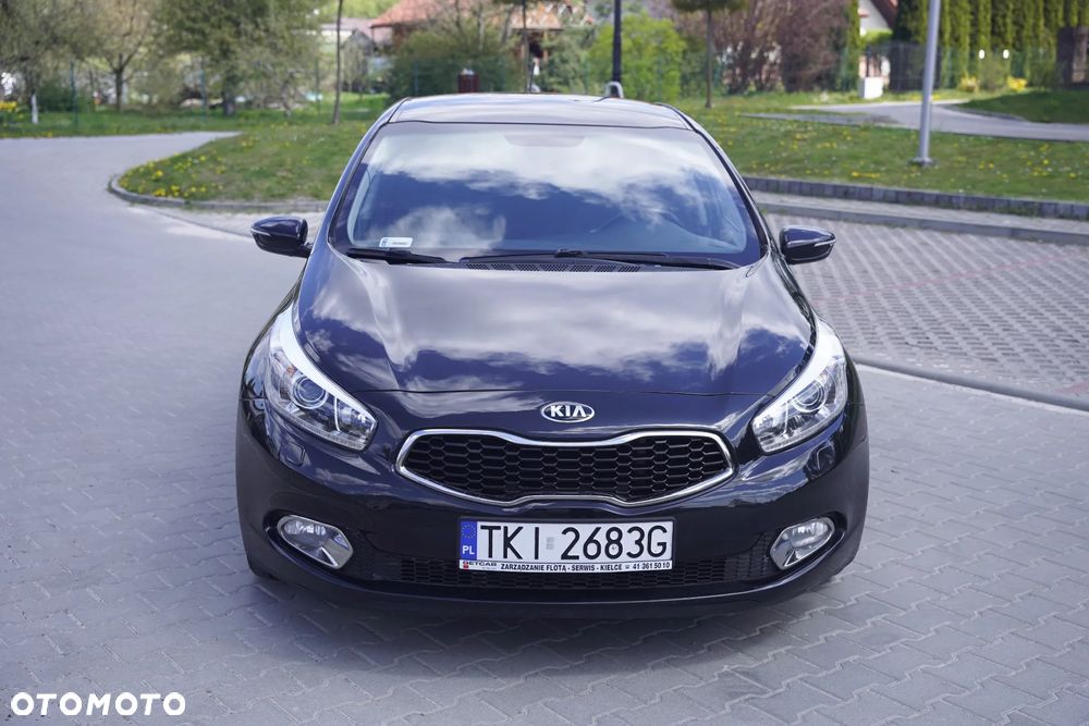 Kia Ceed 1.6 CRDi 128 ISG Spirit - 2