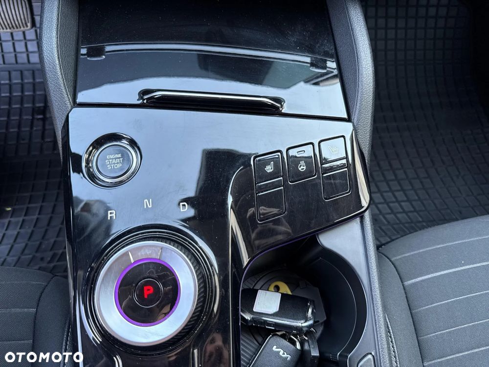 Kia Sportage 1.6 T-GDI HEV Business Line 4WD - 24