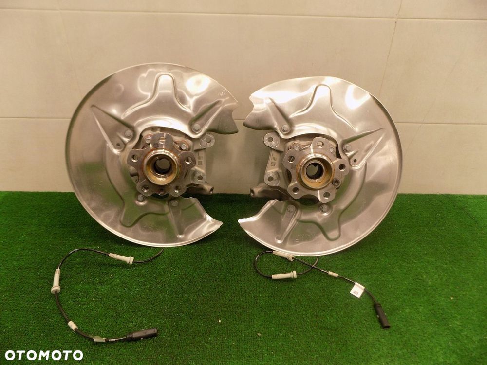 BMW8 G15 ZWROTNICA TYŁ PRAWA LEWA 6850563 6850564 - 2