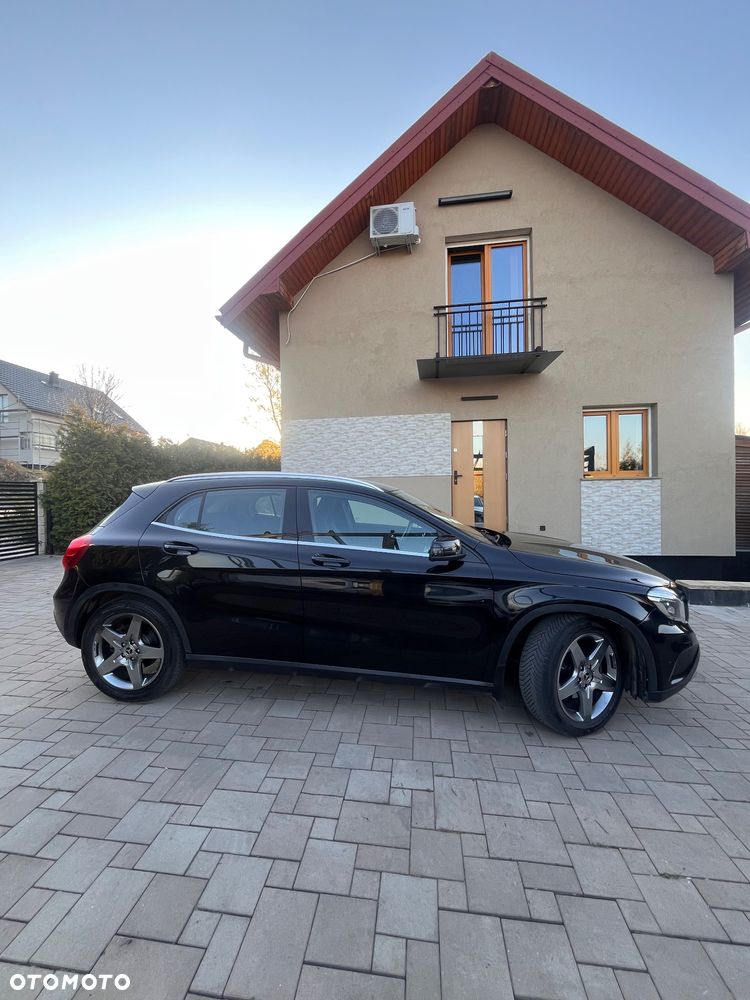 Mercedes-Benz GLA 220 CDI 4Matic 7G-DCT Urban - 8