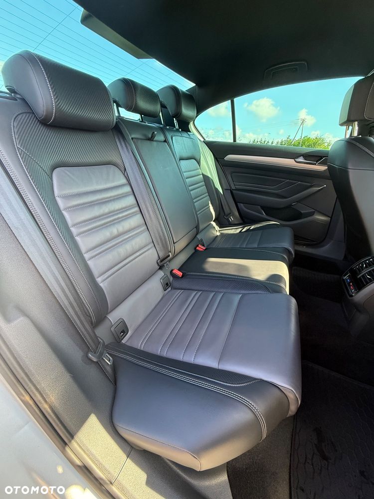 Volkswagen Passat 2.0 TSI Elegance DSG - 14