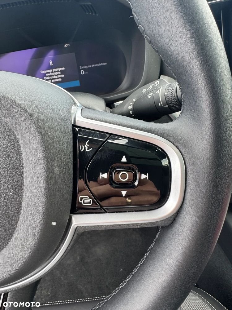 Volvo XC 60 T8 Plug-In Hybrid AWD Plus Dark - 16