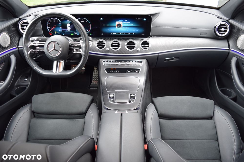 Mercedes-Benz Klasa E 220 d 4-Matic AMG/Avantgarde - 18