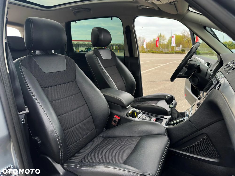 Ford S-Max 2.0 TDCi DPF Titanium - 33