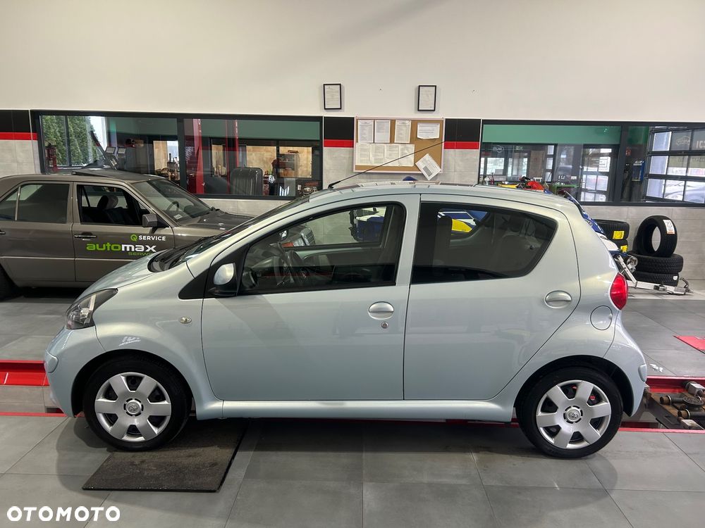Toyota Aygo City - 5