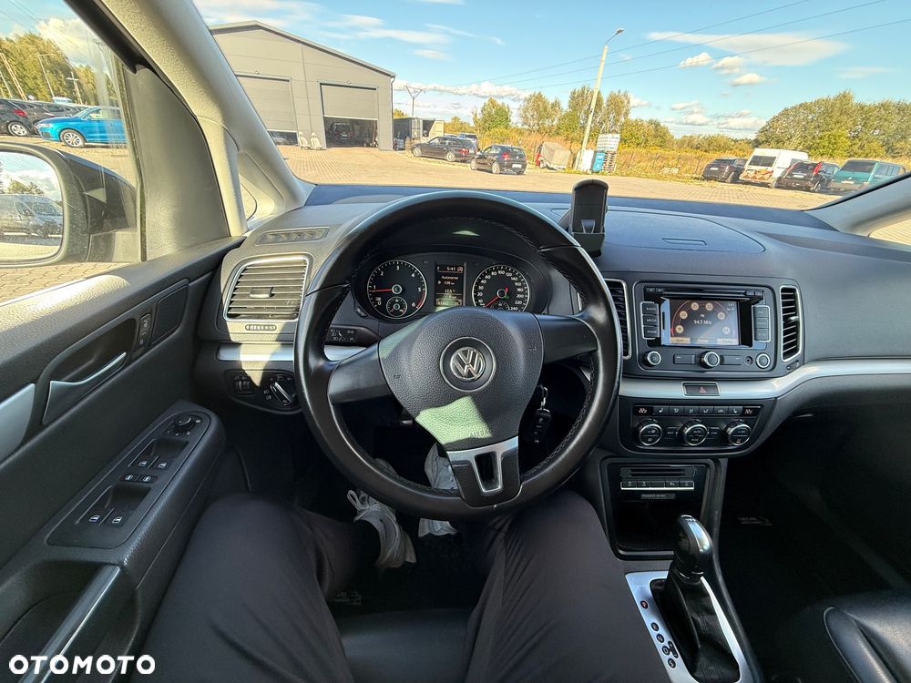 Volkswagen Sharan 2.0 TDI DSG BlueMotion Technology Comfortline - 28