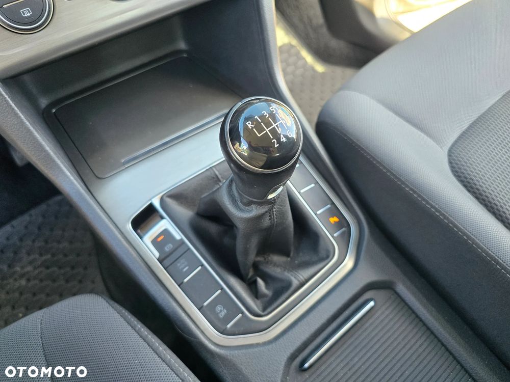 Volkswagen Golf Sportsvan - 31