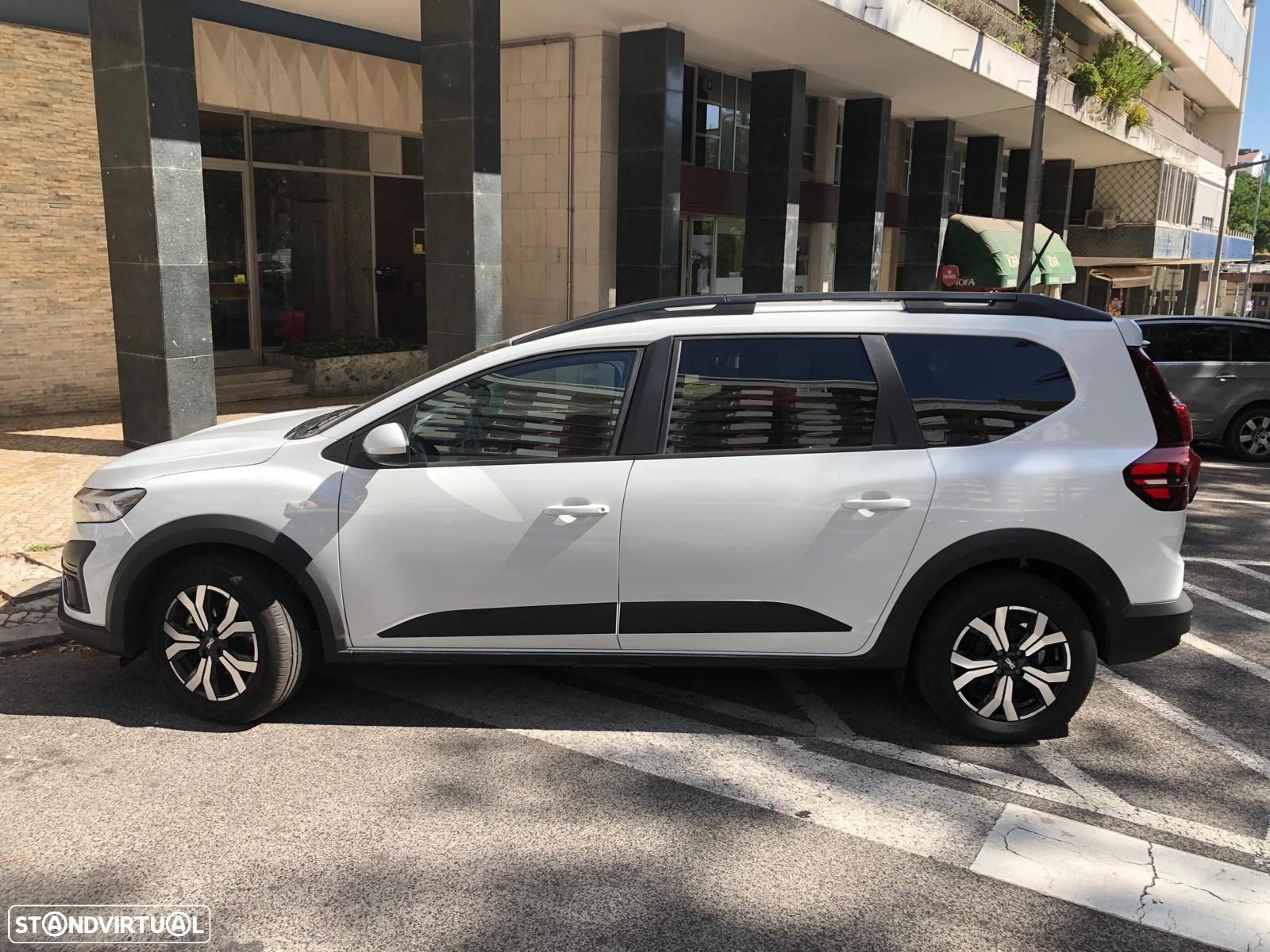 Dacia Jogger 1.0 ECO-G Expression 7L Bi-Fuel - 1