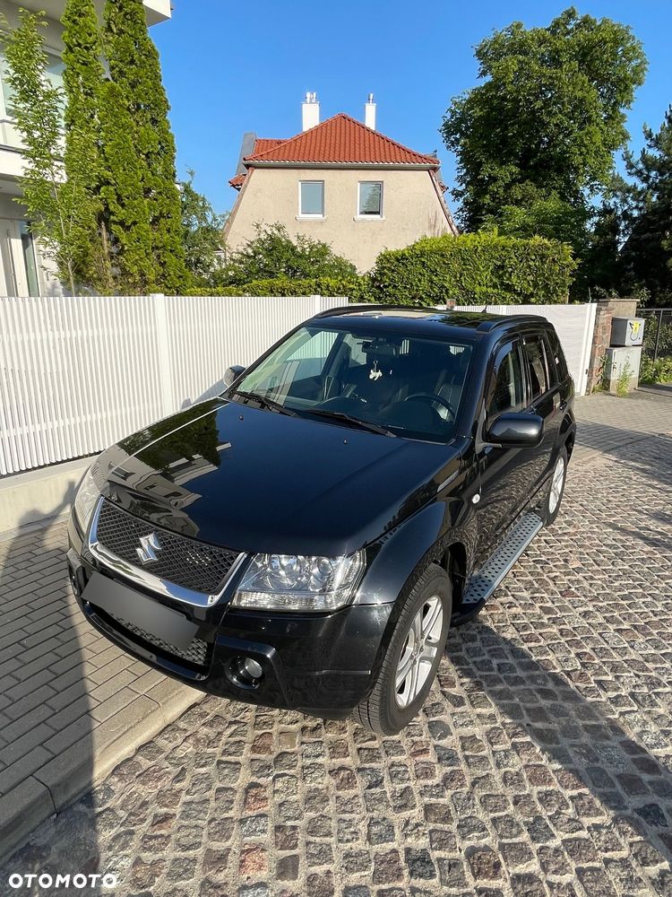 Suzuki Grand Vitara 2.0 De luxe - 1