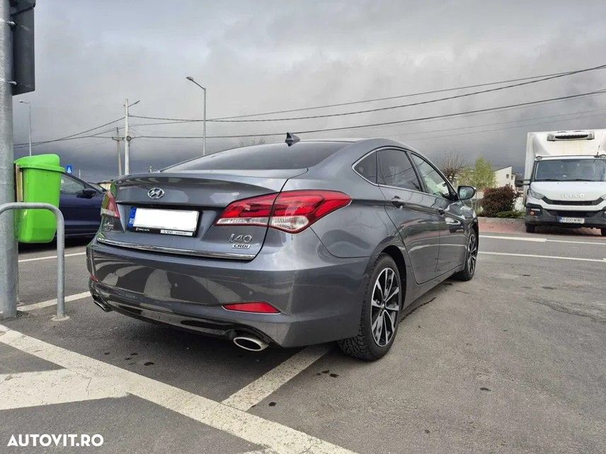 Hyundai i40 1.7 CRDI CW 7DCT Supreme+ - 3