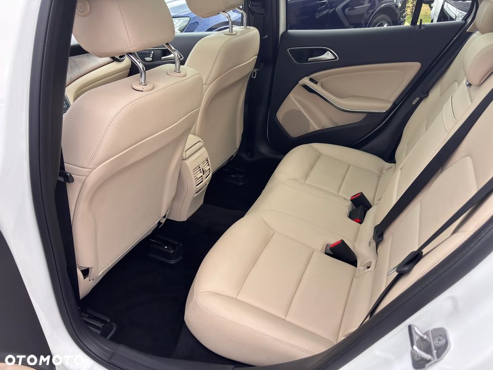 Mercedes-Benz GLA 250 4Matic 8G-DCT Edition 1 - 27