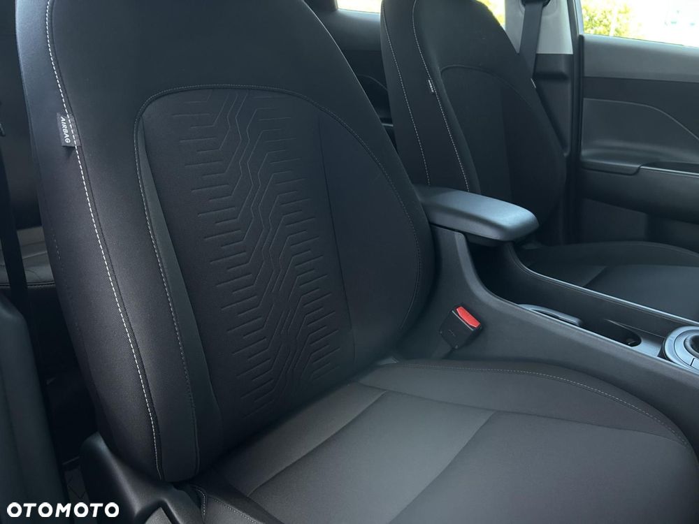 Hyundai Kona - 21