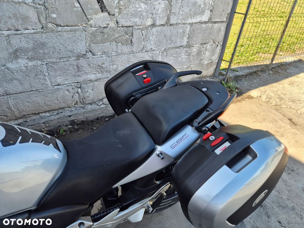 Honda CBF - 22