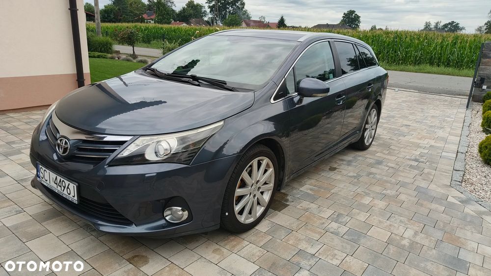 Toyota Avensis 2.0 D-4D Premium - 2