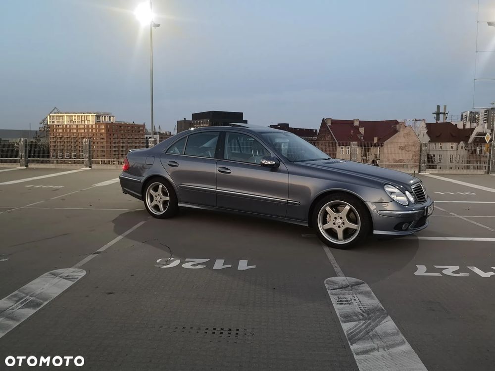 Mercedes-Benz Klasa E 500 Avantgarde - 21