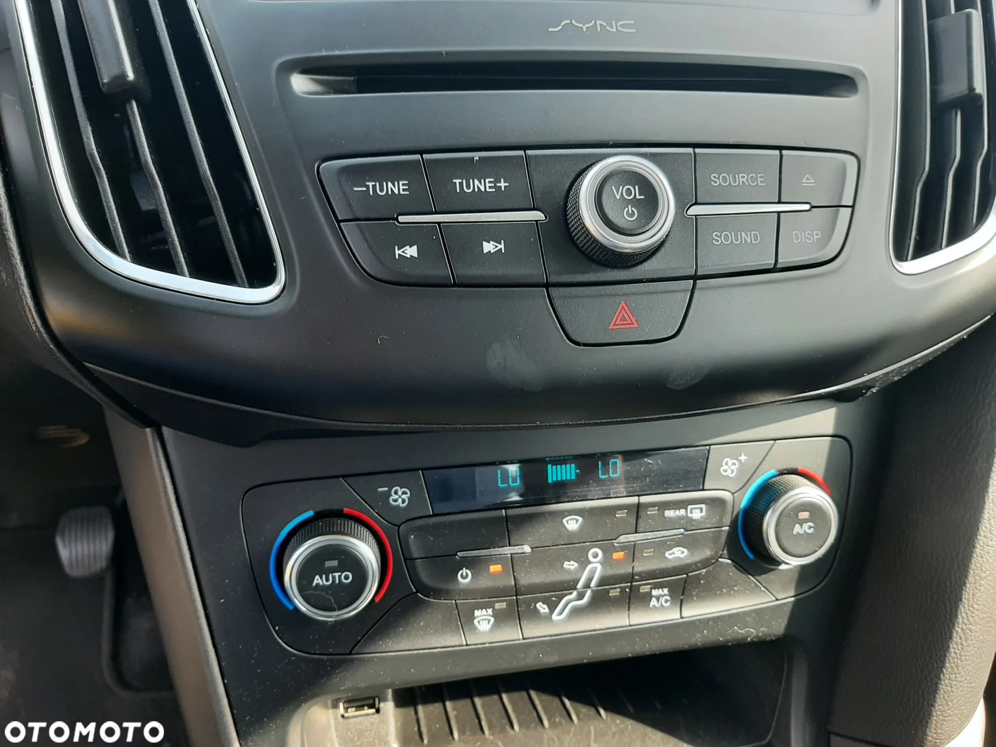 Ford Focus 1.0 EcoBoost Connected - 9