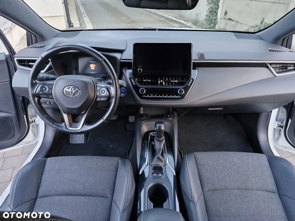 Toyota Corolla 1.8 Hybrid Comfort - 12