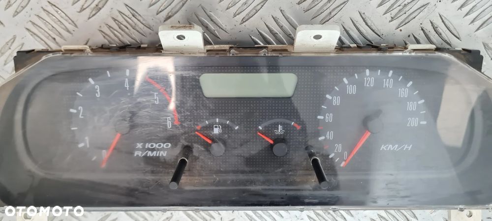 Nissan Terrano II Lift 2.7 3.0 Licznik - 3