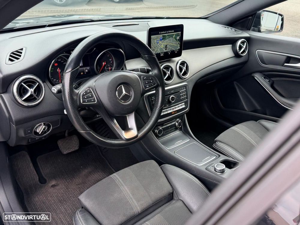 Mercedes-Benz CLA 180 d 7G-DCT Urban - 6
