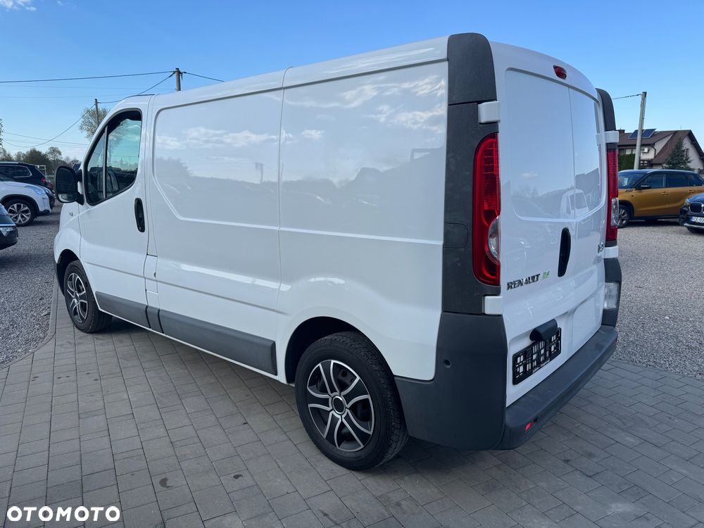 Renault TRAFIC - 8