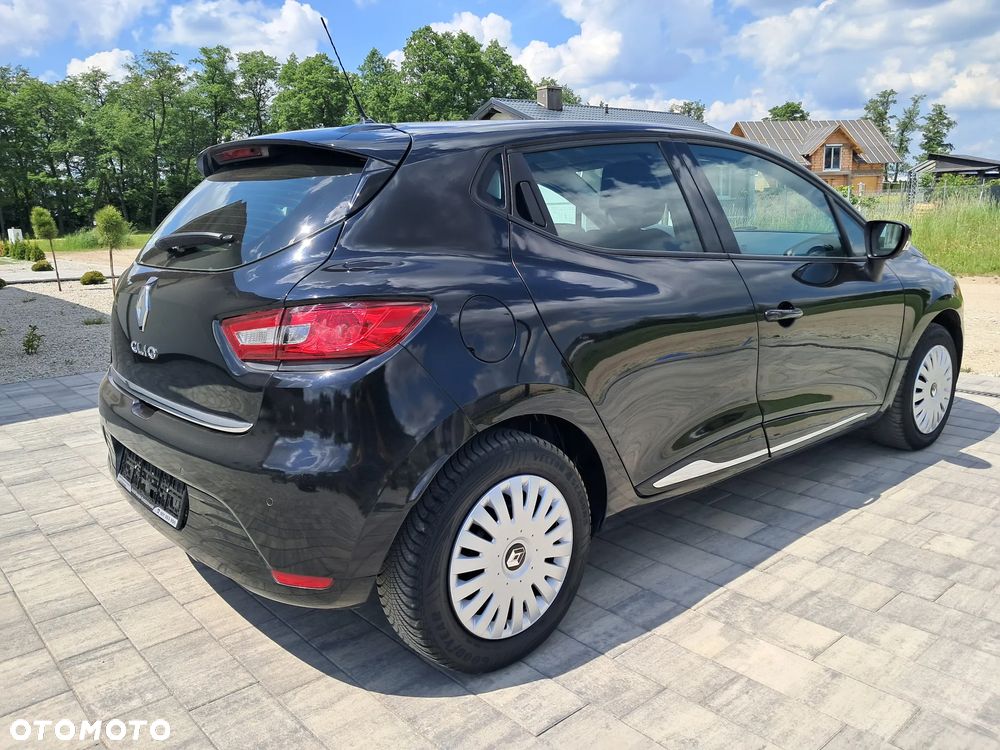 Renault Clio 1.2 16V 75 Business - 7
