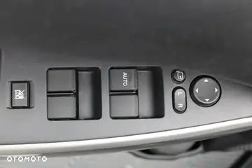 Mazda 2 - 10