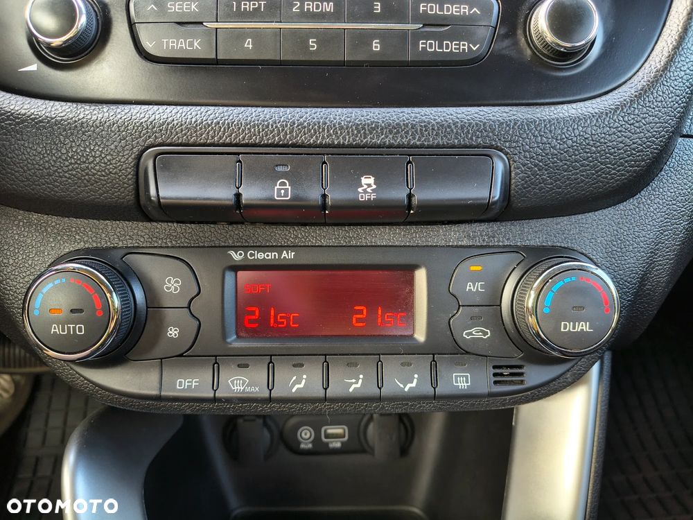 Kia Ceed - 22
