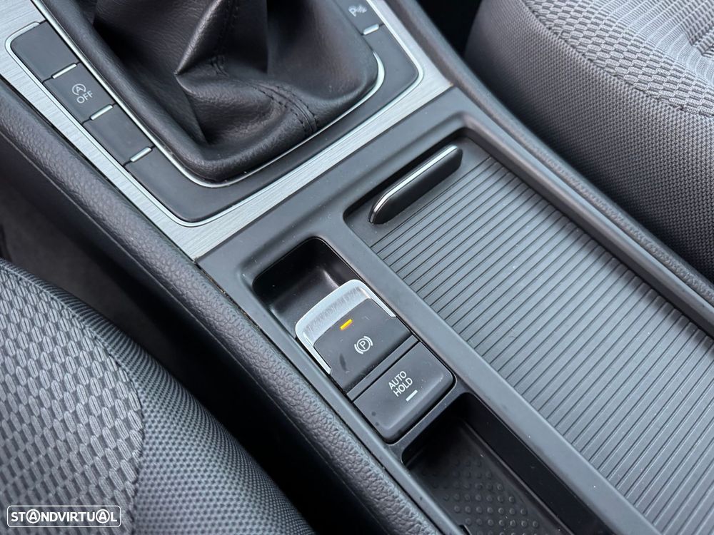 VW Golf 1.6 TDi Trendline - 15