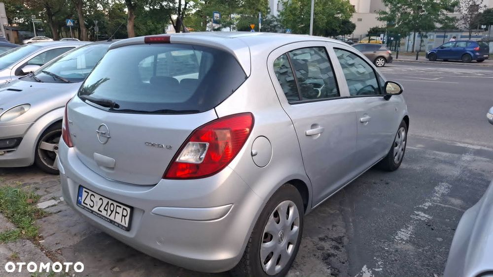 Opel Corsa 1.2 16V Enjoy - 6