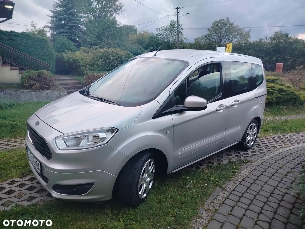 Ford Tourneo Courier 1.6 TDCi S&S Titanium - 2