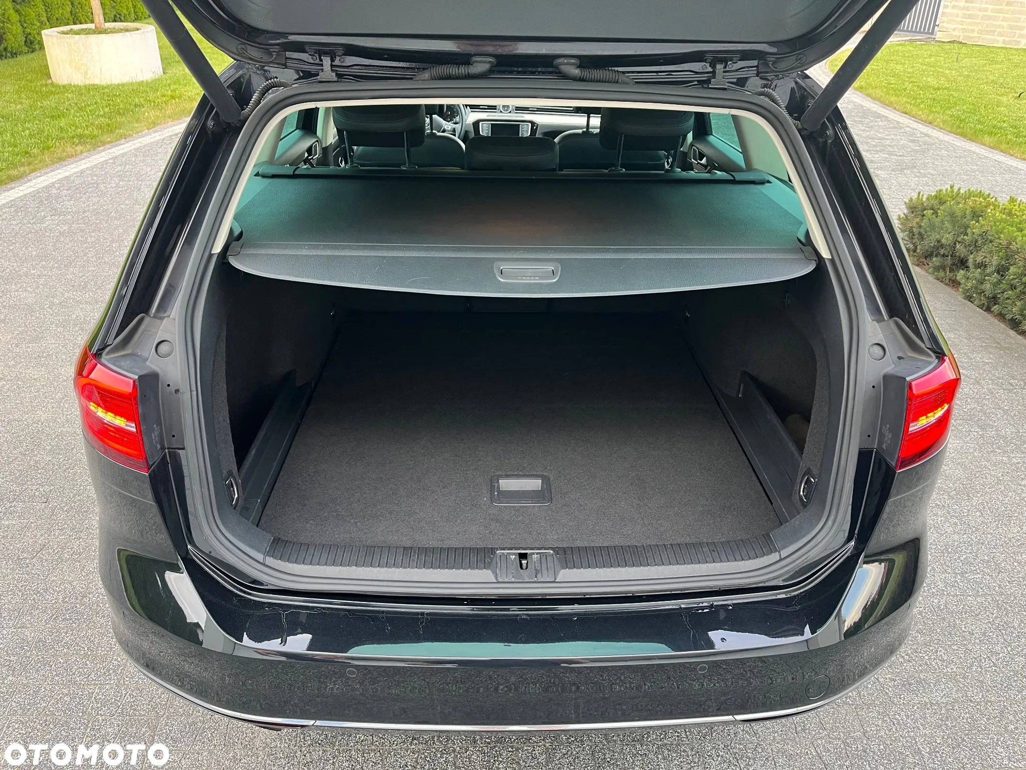 Volkswagen Passat Variant 2.0 TDI SCR 4Motion DSG Highline - 15