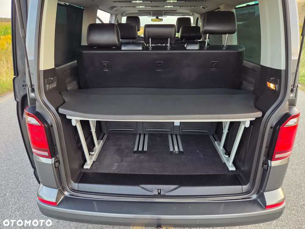 Volkswagen Multivan - 12