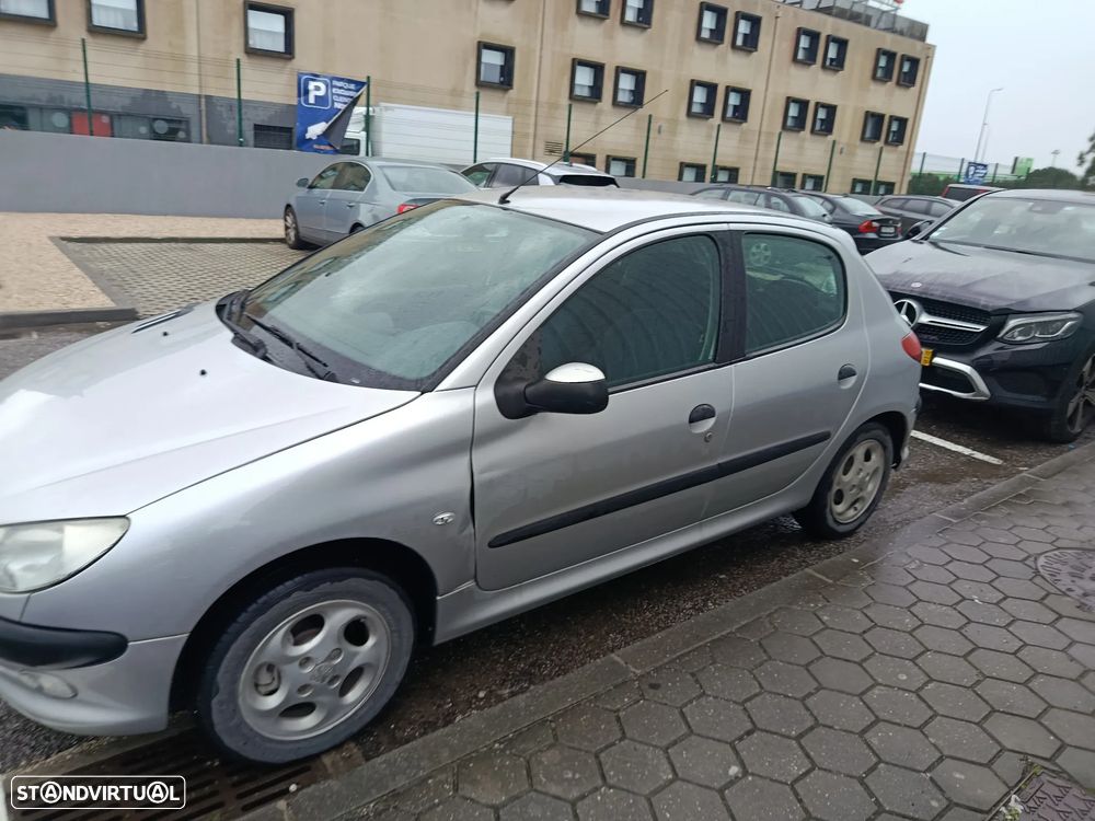 Peugeot 206 1.1 Color Line - 5