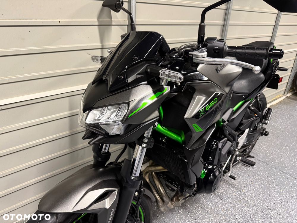 Kawasaki Z - 15
